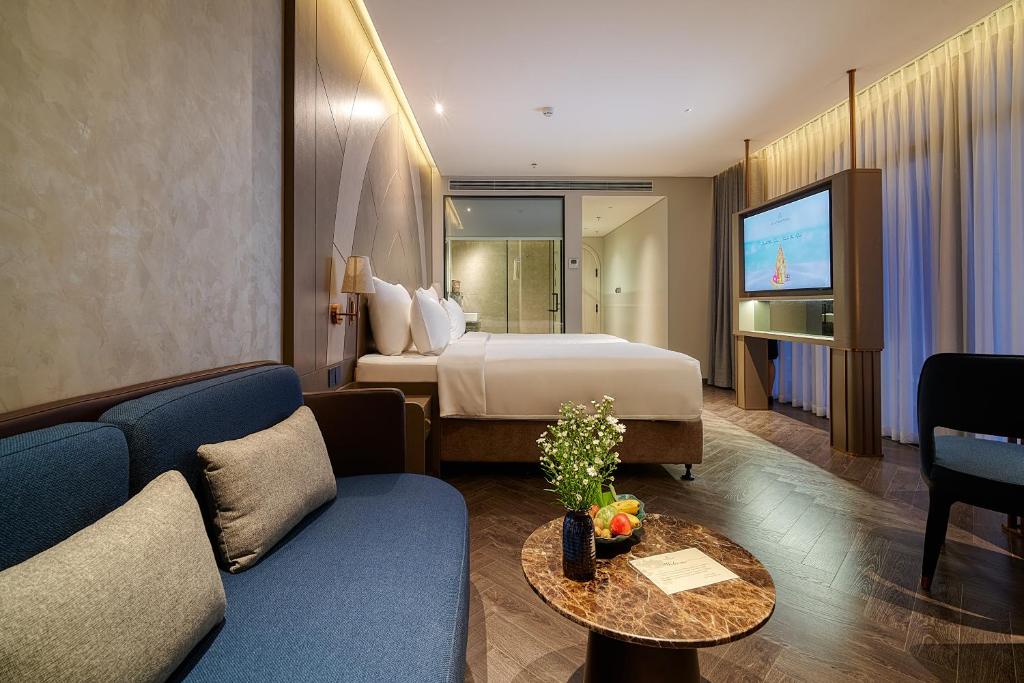 Champa Deluxe Twin with Partial Sea View