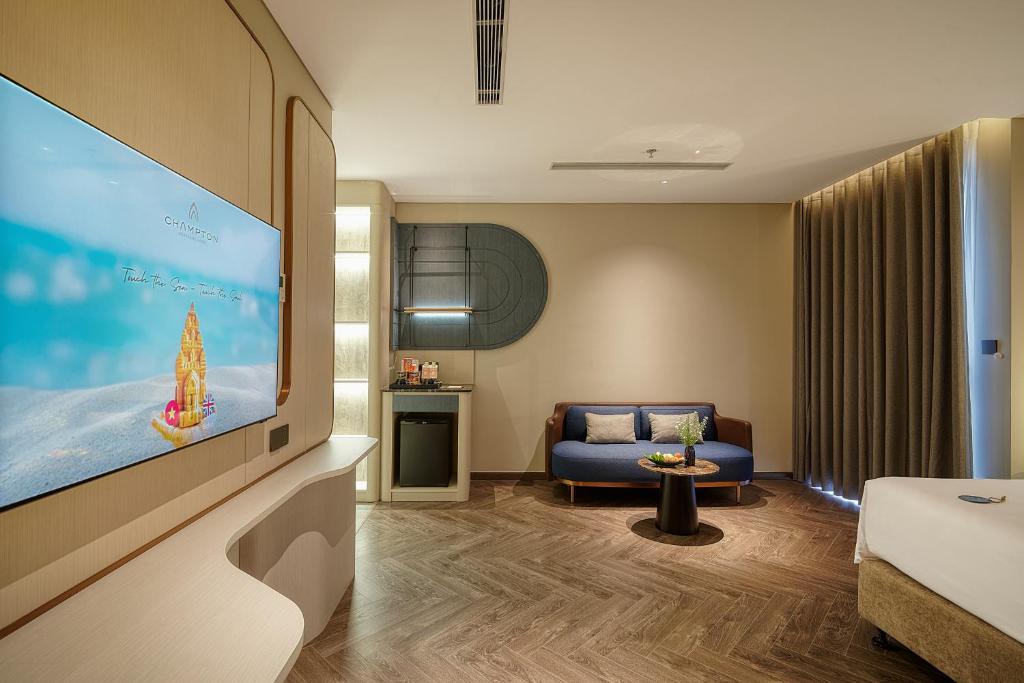 Executive Suite with Two Bedrooms and Living Room