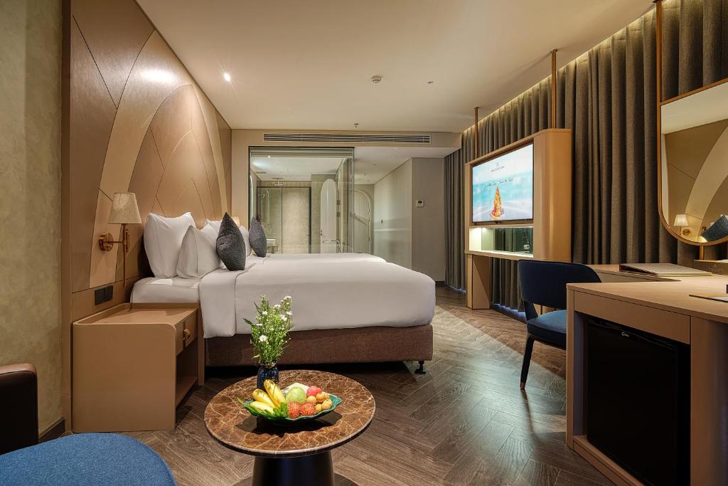 Executive Suite with Two Bedrooms and Living Room