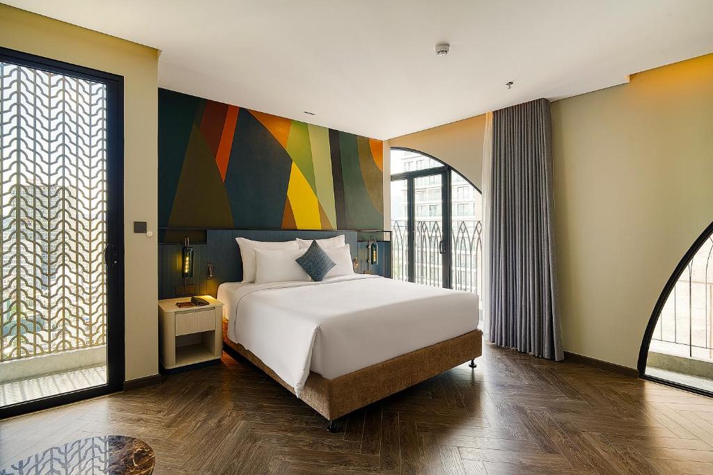 Executive Suite with Two Bedrooms and Living Room