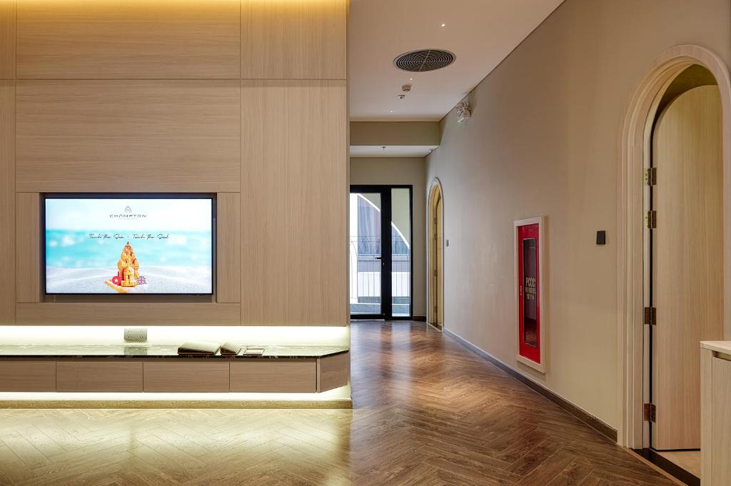 Executive Suite with Two Bedrooms and Living Room