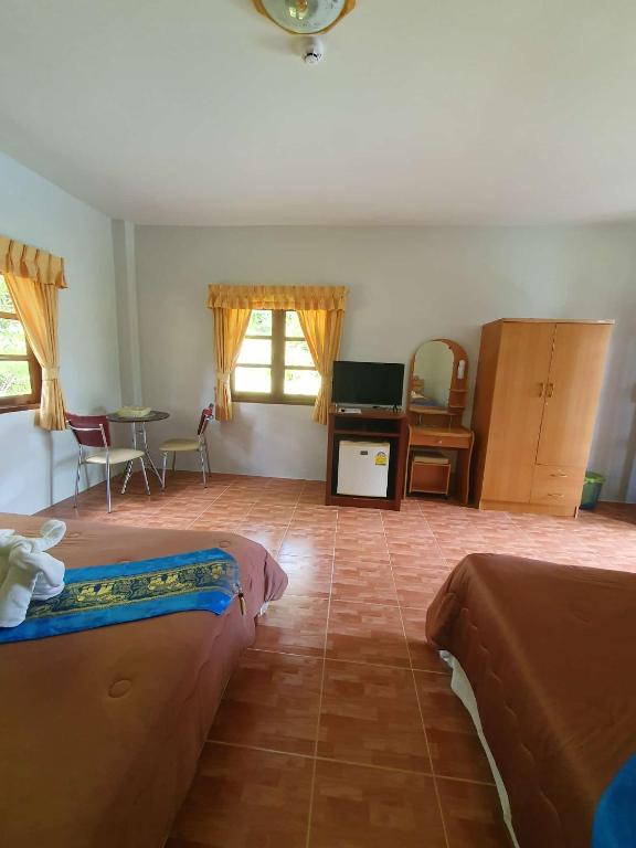 Groovy Bungalows - 8