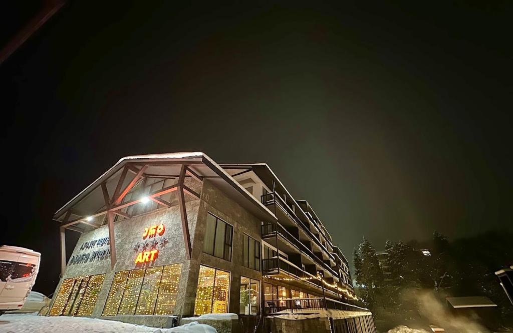 Tòa nhà nơi căn hộ tọa lạc