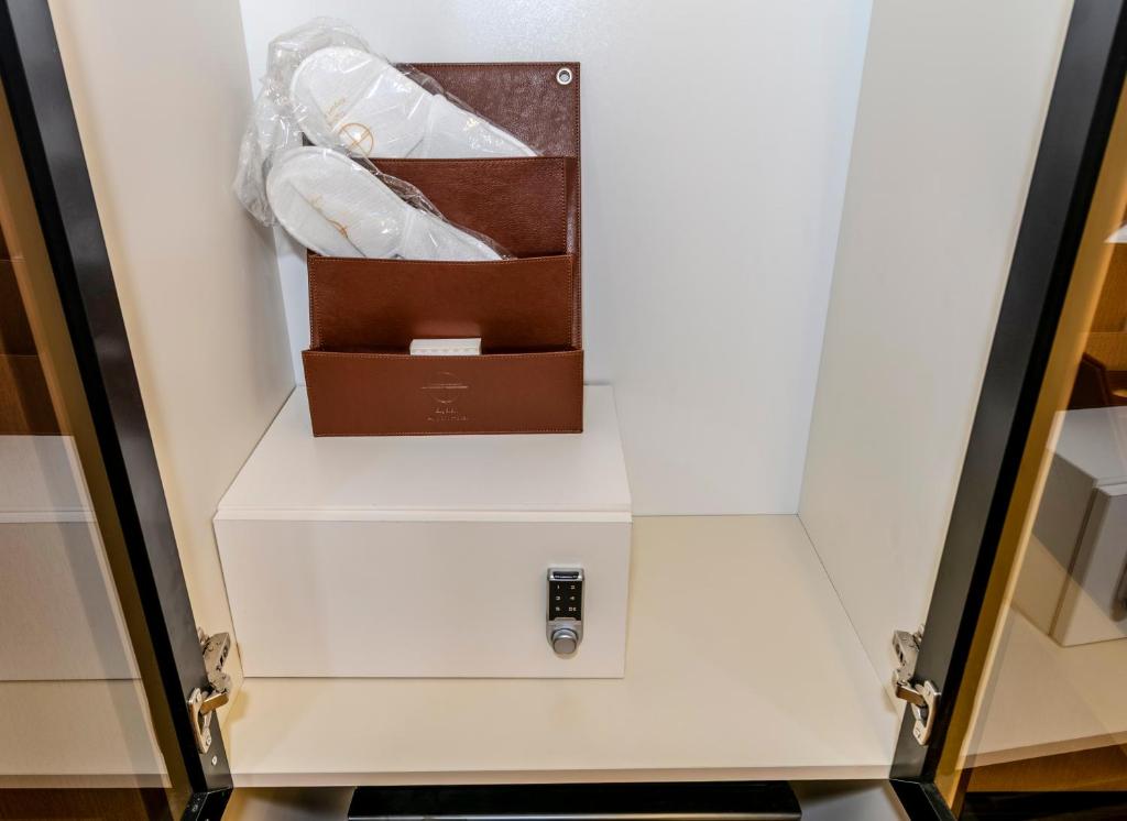 Elysian Airport Hotel & Restaurant - 15