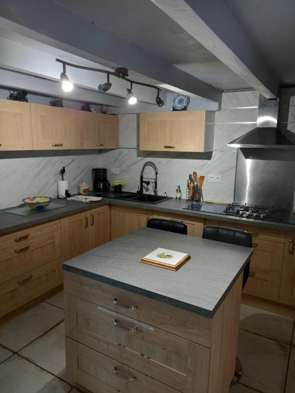 Η κουζίνα ή μικρή κουζίνα στο SebEriKA