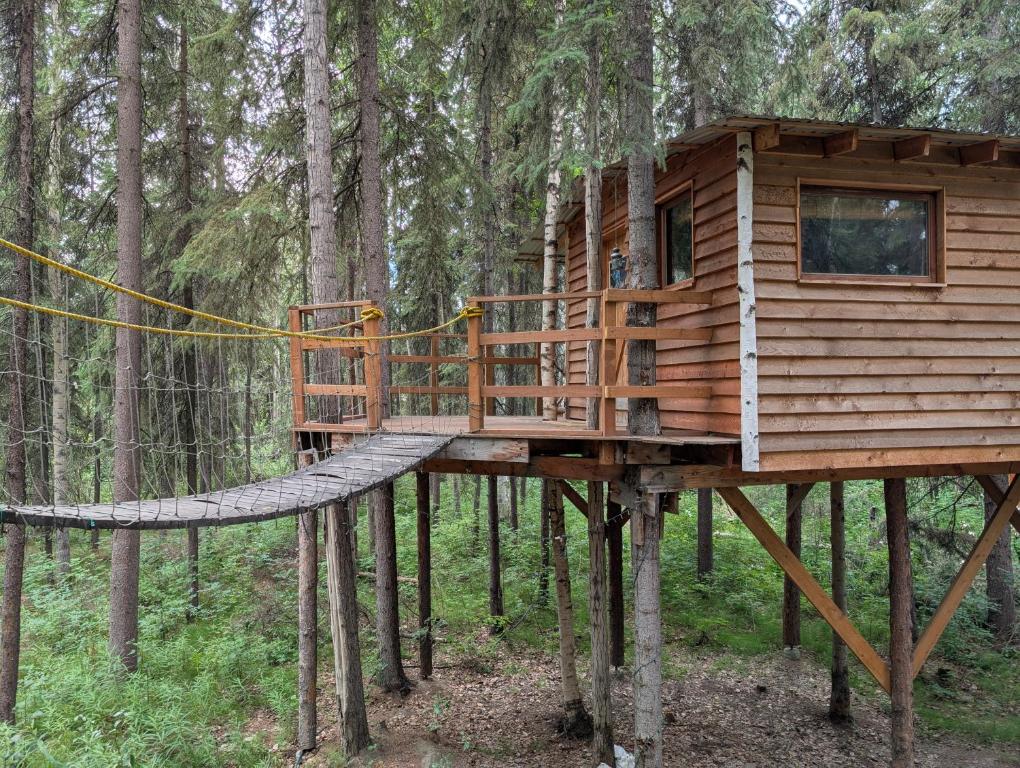 Sven's Basecamp Hostel - Zimmer Mit Kingsize-Bett Und Balkon