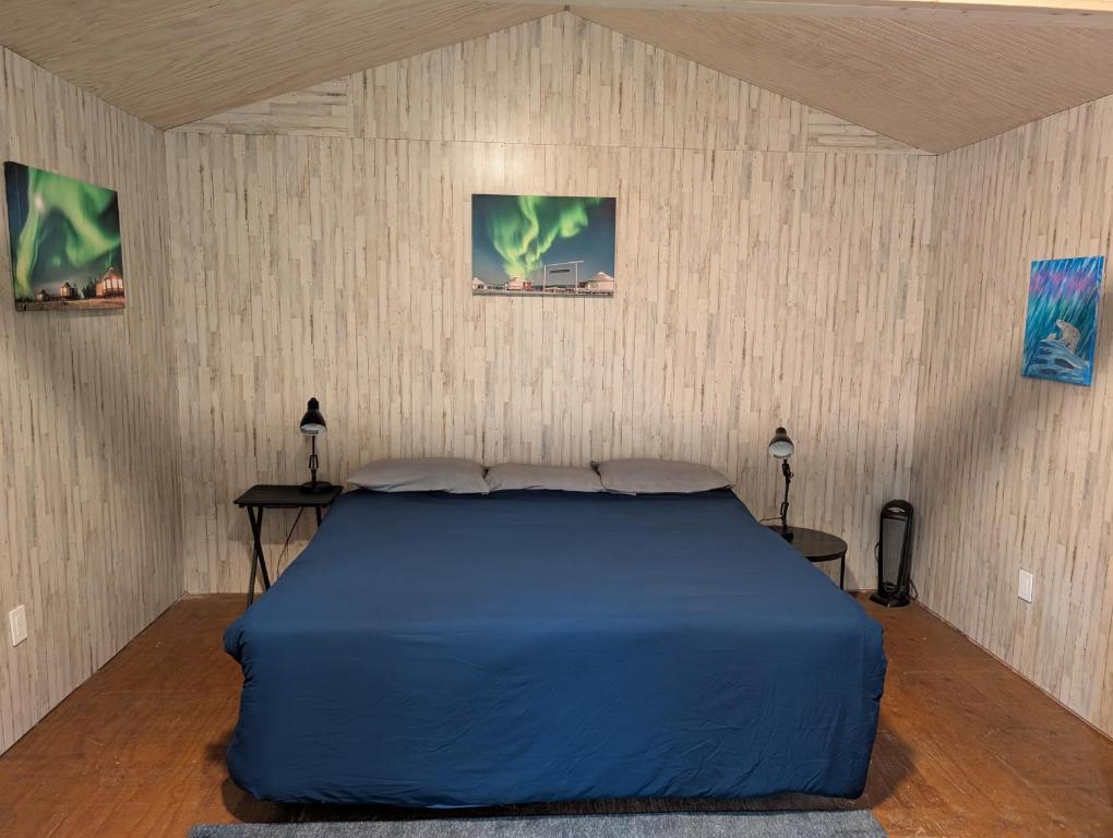 Sven's Basecamp Hostel - Deluxe Zimmer Mit Kingsize-Bett