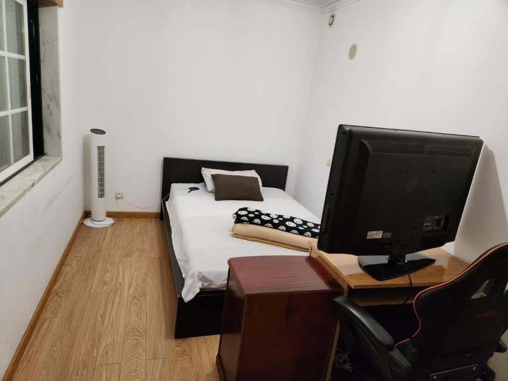 Телевизор и/или развлекательный центр в Standart room 7B