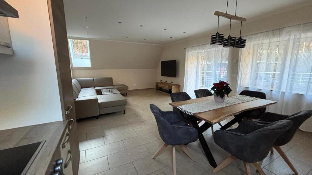 Μια τηλεόραση ή/και κέντρο ψυχαγωγίας στο Apartment P&T Top 6