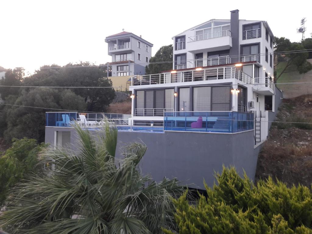 Balkón nebo terasa v ubytování SUBÜŞAH Suit Apart Konaklama