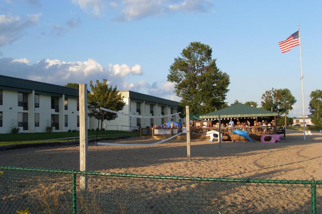 Tawas Bay Beach Resort & Conference Center photo