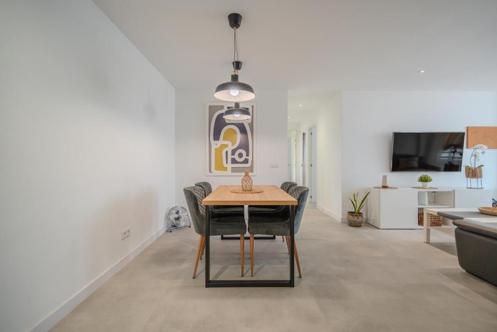 Moderno apartamento con piscina en Costa Adeje