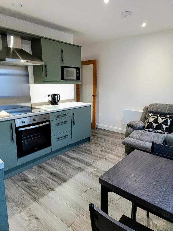 Η κουζίνα ή μικρή κουζίνα στο Modern 1 Bedroom Apt 1 near City Centre Parking