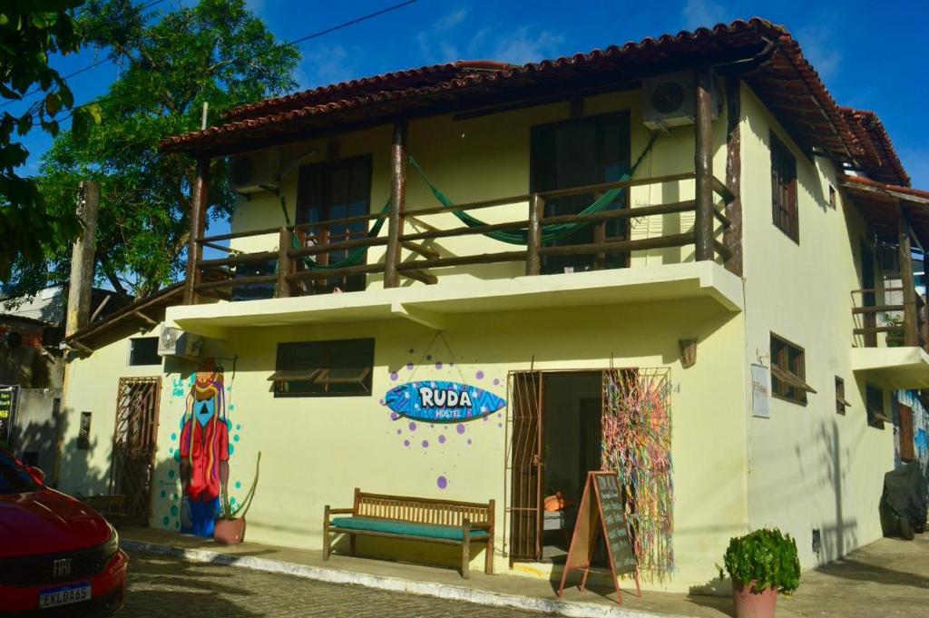 Το κτήριο όπου στεγάζεται  το hostel