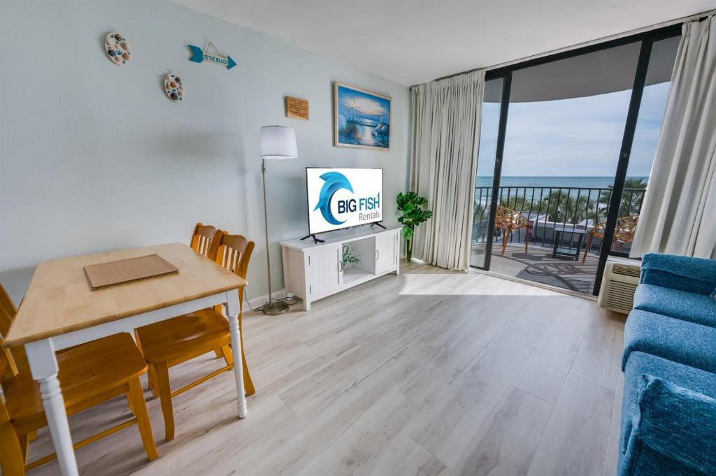 Posezení v ubytování Romantic Oceanfront View, Discounted, Pools