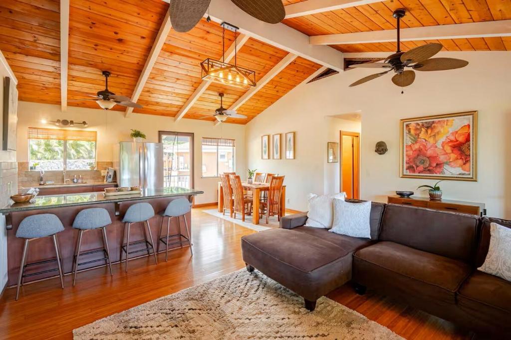 Фотография из галереи Vacation Home In Kailua Kona-Aloha Breeze в городе Каилуа-Кона