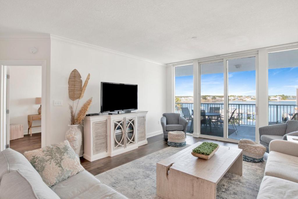 TV a/nebo společenská místnost v ubytování The Pass 307