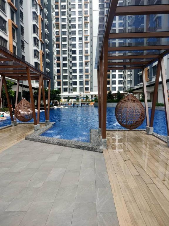 Swimmingpoolen hos eller tæt på K-Avenue Mumui's Homestay