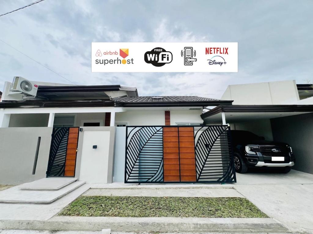 Το κτήριο όπου στεγάζεται  το διαμέρισμα