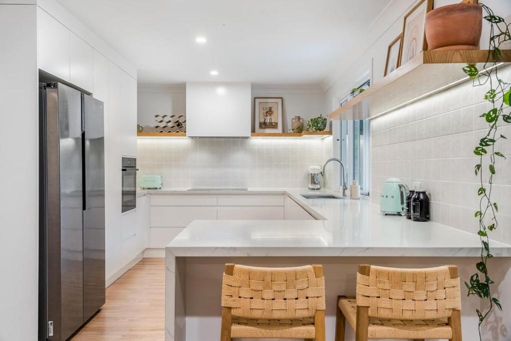 Η κουζίνα ή μικρή κουζίνα στο Cedar Beach House