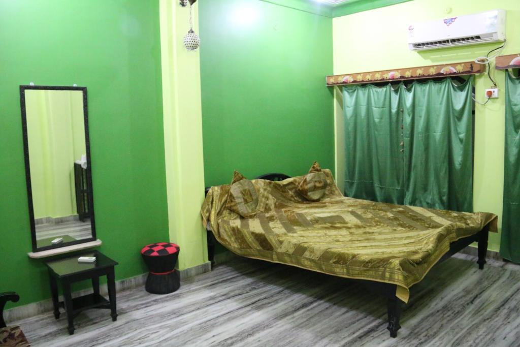 Postel nebo postele na pokoji v ubytování Hotel Everest