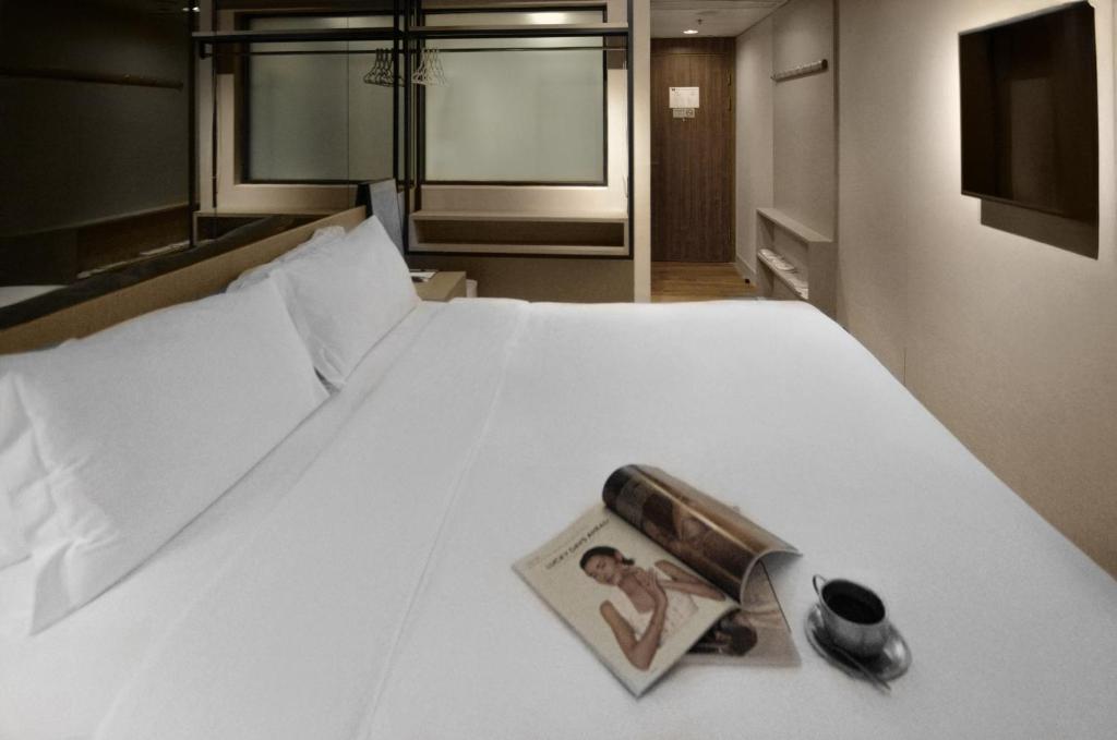 Eco Tree Hotel Causeway Bay - Длительное пребывание - двухместный номер повышенной комфортности с одной или двумя кроватями