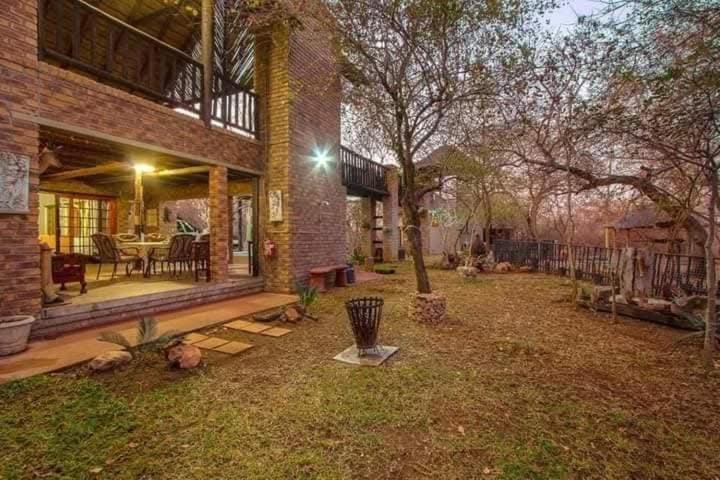 Κήπος έξω από το Panthera Lodge