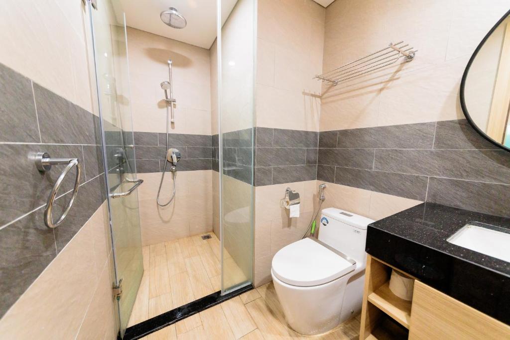 Coastal Charm Seafront Oceanview Apartment - 11