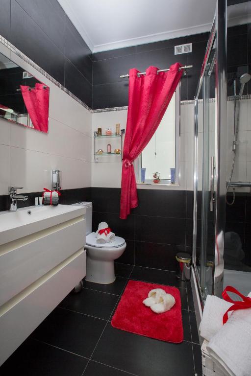 Koupelna v ubytování Marsascala 2 Bedroom Apartment close to Beach! HPI 6768