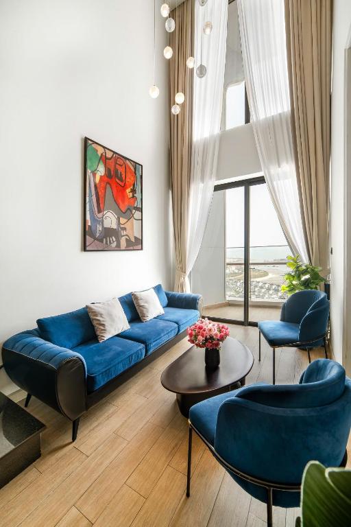 Coastal Charm Seafront Oceanview Apartment - 16