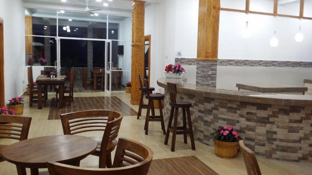 Tea Hills Bungalow - 10