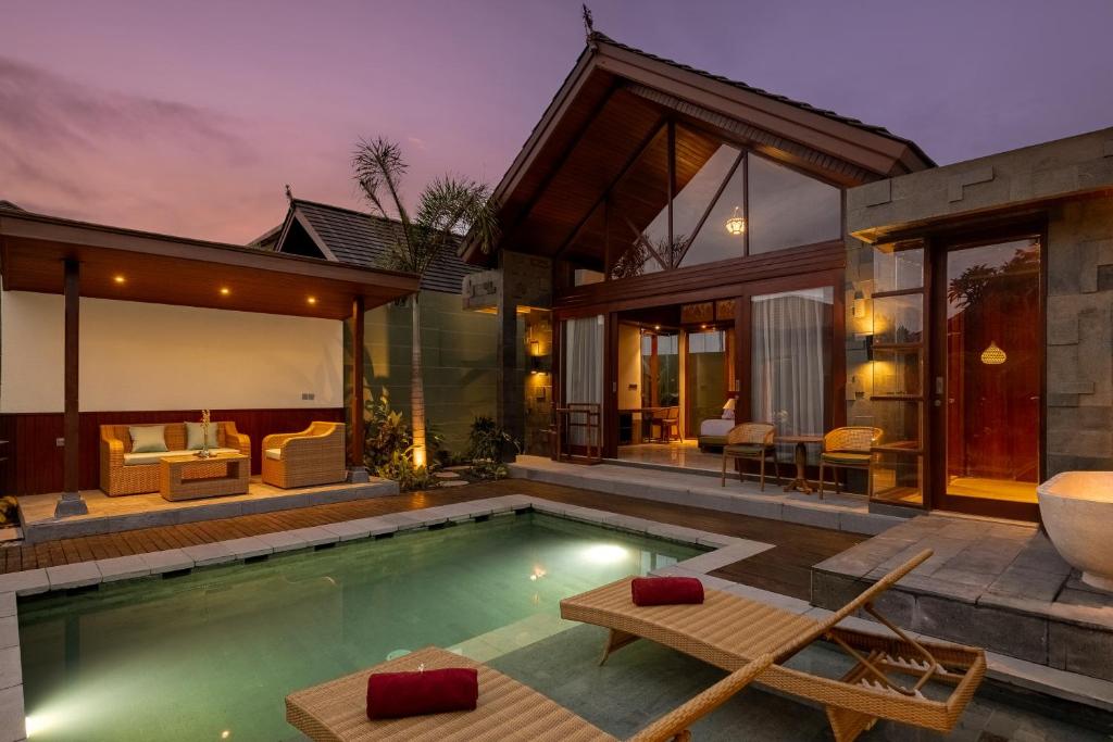 Πισίνα στο ή κοντά στο Nauma Ubud Villa