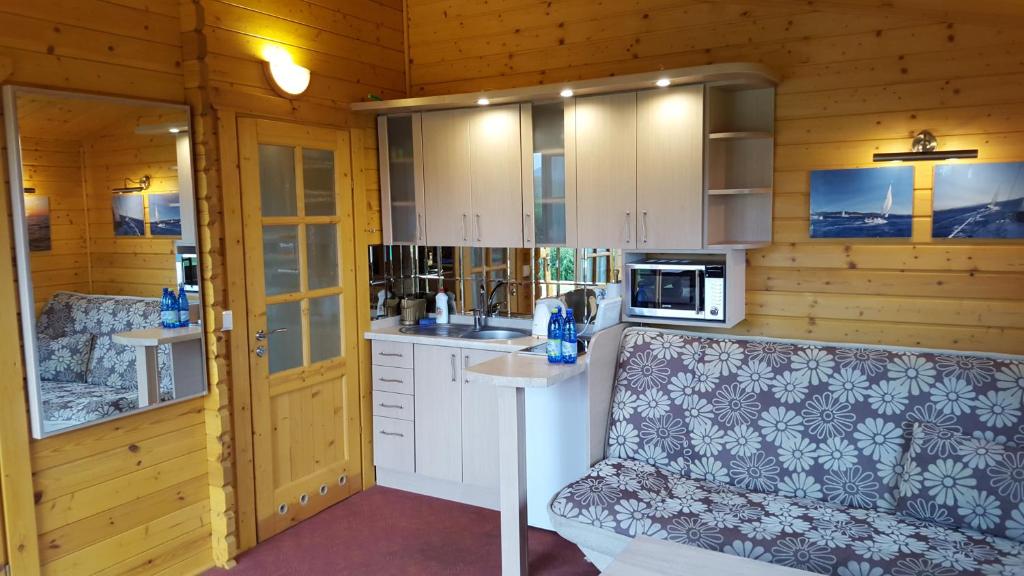 Kuchyň nebo kuchyňský kout v ubytování Aparthotel EuforiaPort