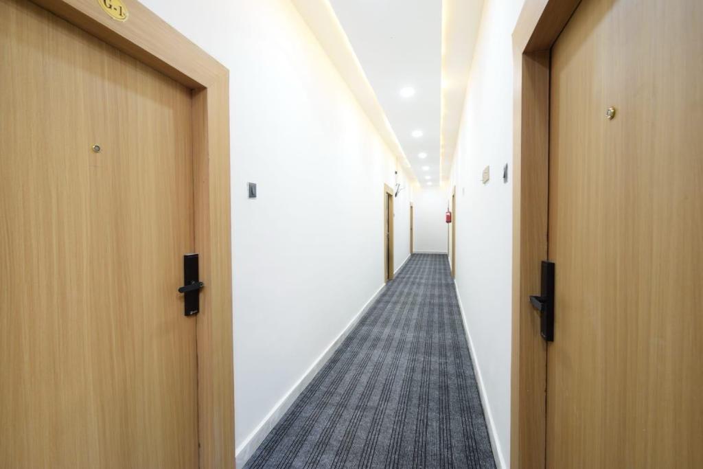 Afbeelding uit fotogalerij van Townhouse Kothagudem Bus Terminal Vijayawada Formerly Rasballa in Kottagūdem