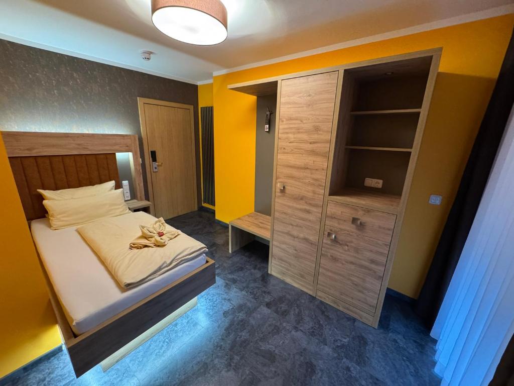 Heidekönig Hotel Celle - 标准单人间 - 含公共交通票
