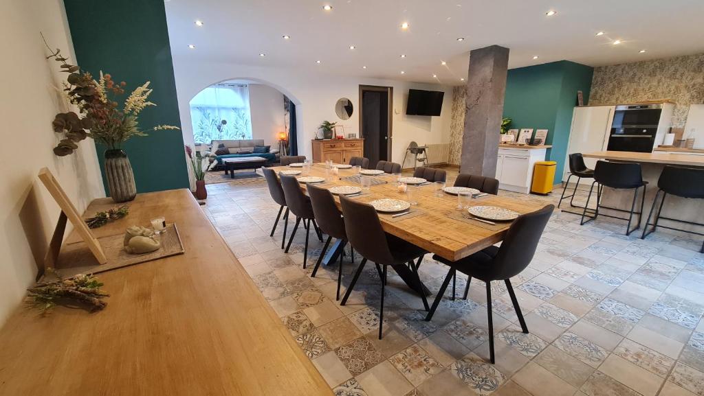 Η κουζίνα ή μικρή κουζίνα στο Domaine des Gites du Nord - L'Intemporel - 4 à 5 chambres entre Lille, Arras et La Belgique