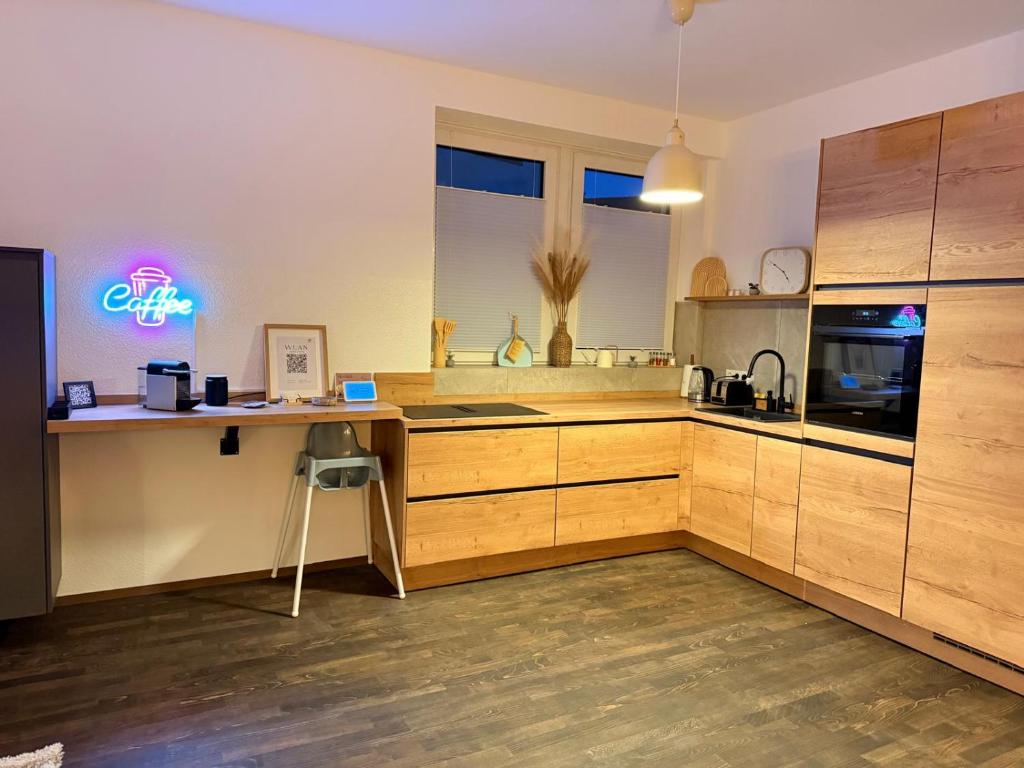 Η κουζίνα ή μικρή κουζίνα στο Stay COZY - DAS LOFT - Kingsize, Parkplatz, 1a Lage