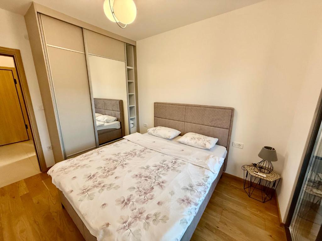 Fanky City Apartments - 7