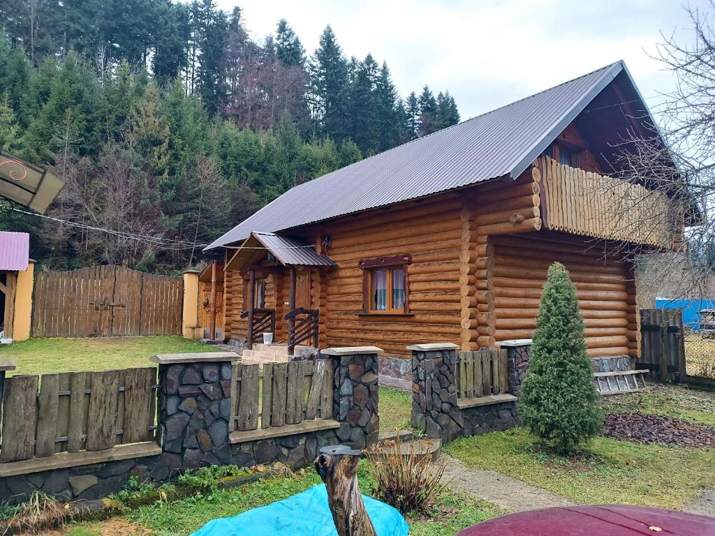 Το κτήριο όπου στεγάζεται  η παραθεριστική κατοικία