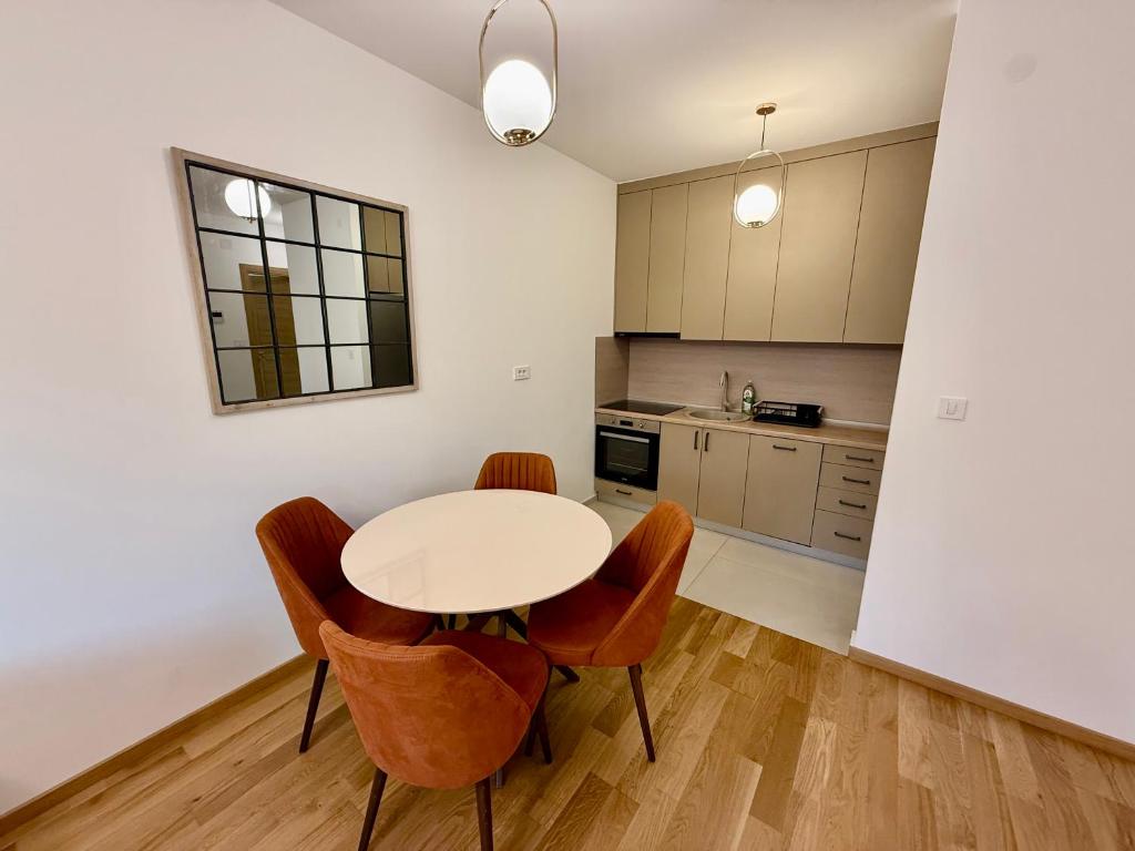 Fanky City Apartments - 9