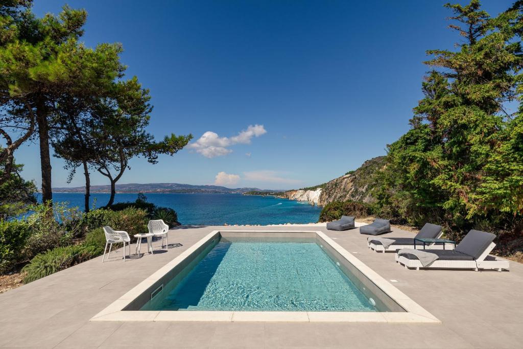 Olyan Seaside Villa