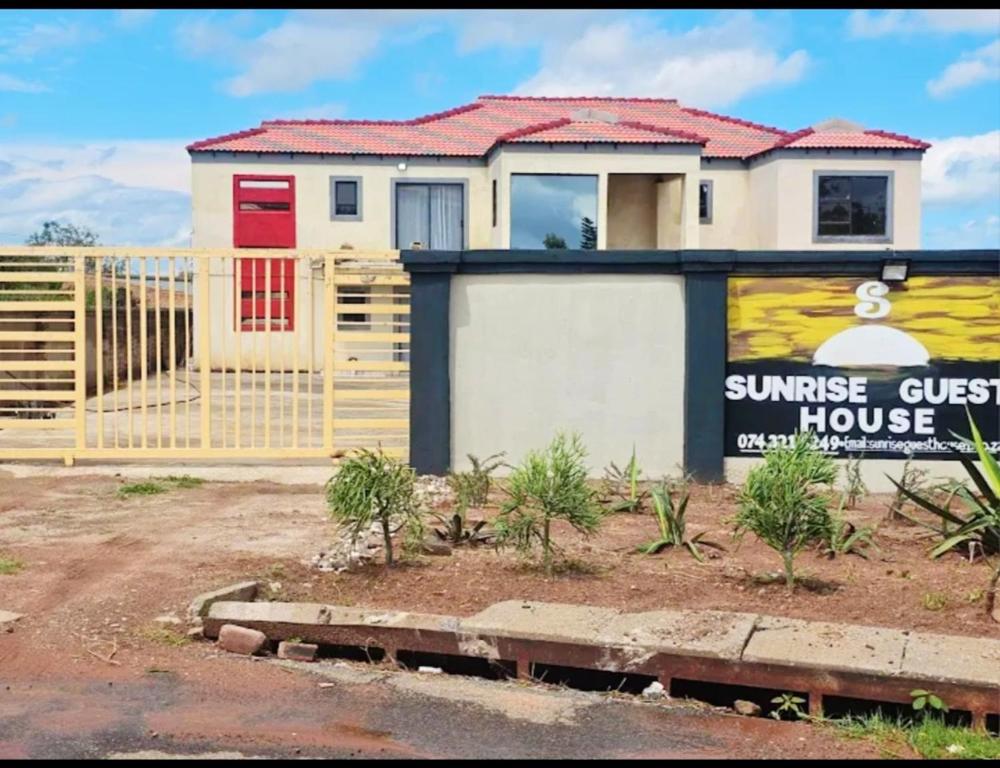 Το κτήριο όπου στεγάζεται  ο ξενώνας