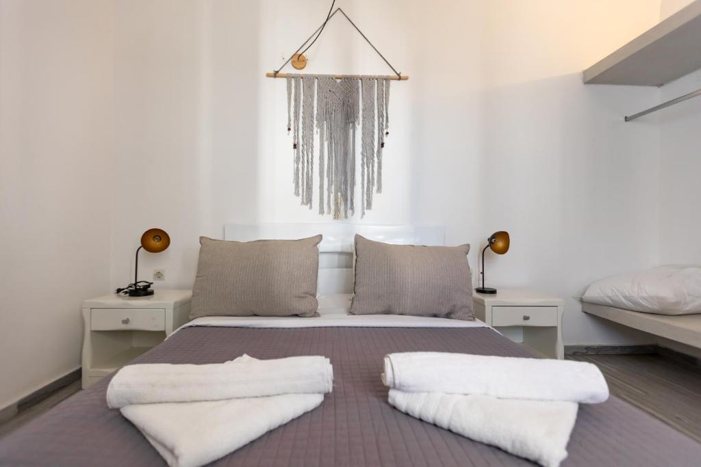 Phaos Santorini Suites - 9