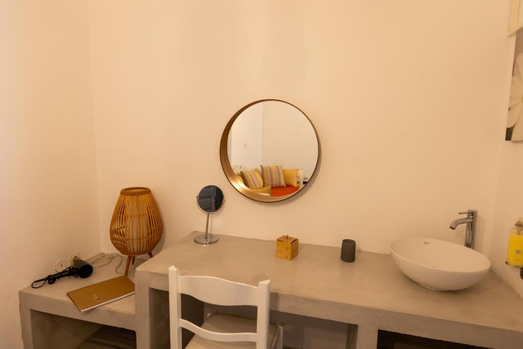 Phaos Santorini Suites - 10