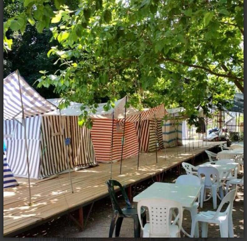 Εστιατόριο ή άλλο μέρος για φαγητό στο Çıralı Camping