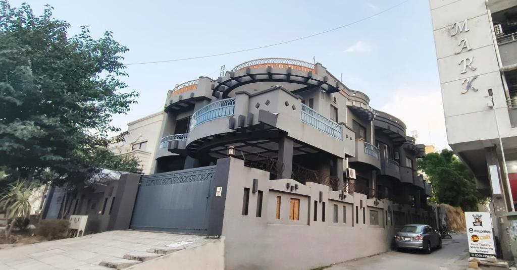 Budova, kde se hotel nachází