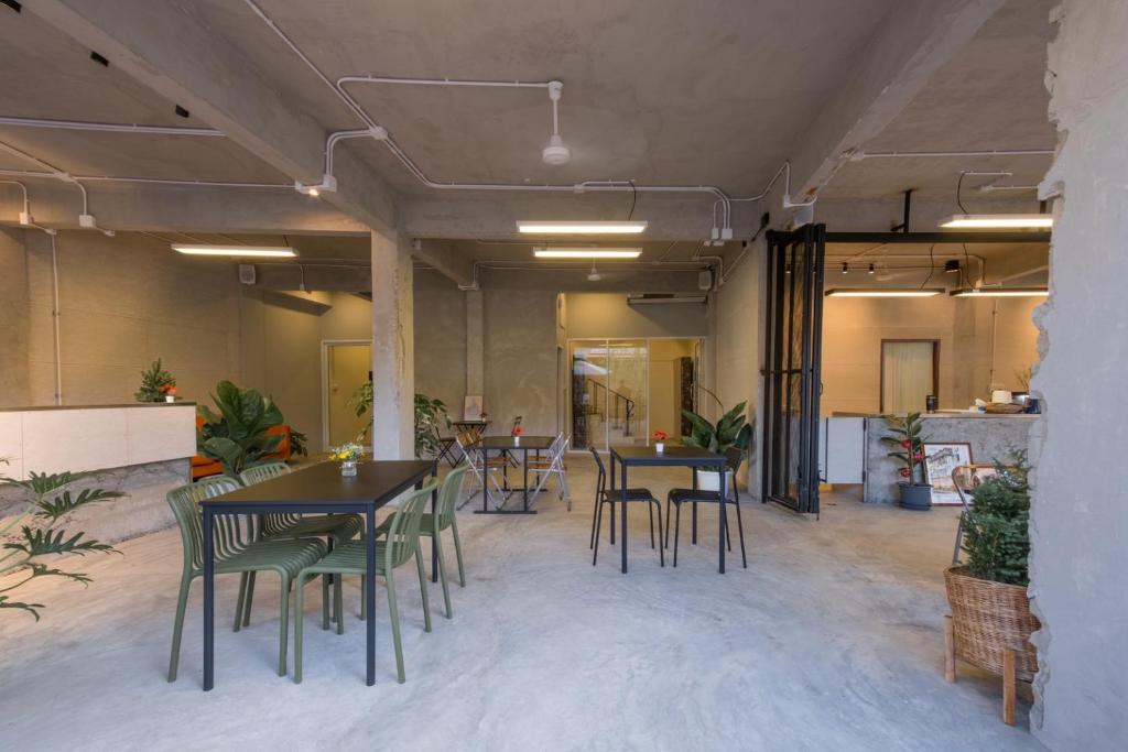 Εστιατόριο ή άλλο μέρος για φαγητό στο Nap & Nomad Hostel Tha Phae Gate
