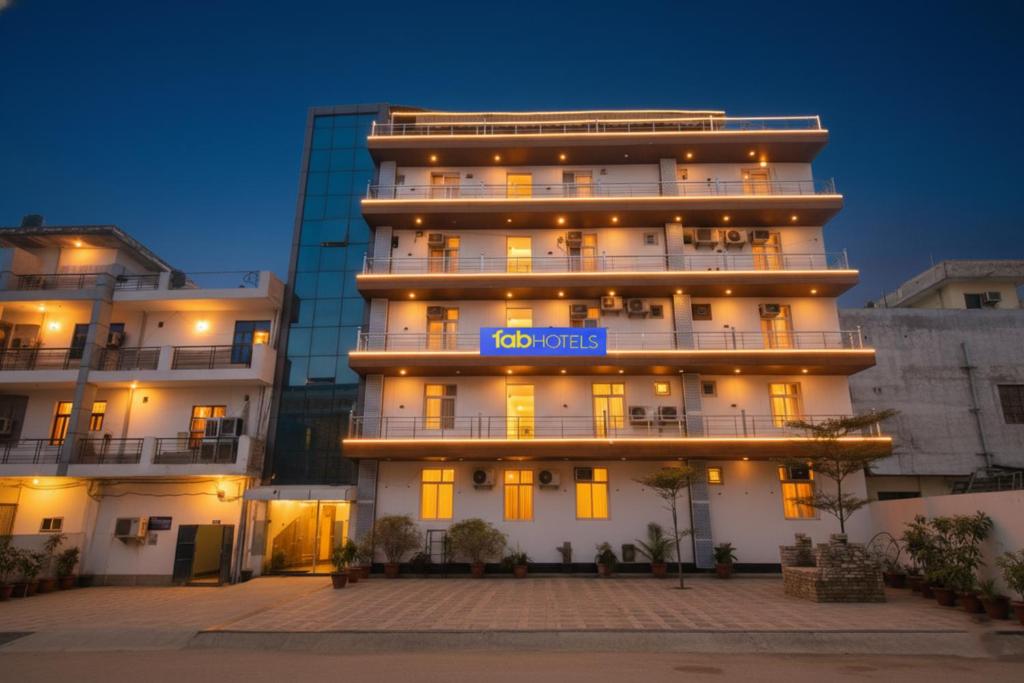 Το κτήριο όπου στεγάζεται  το ξενοδοχείο