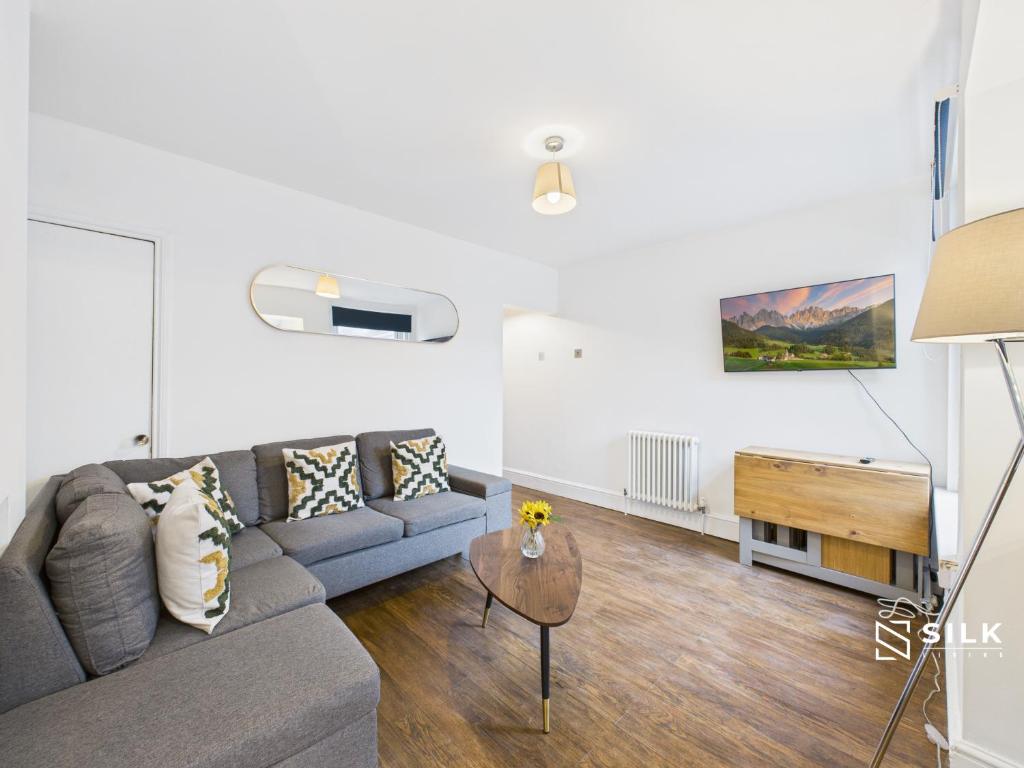 Χώρος καθιστικού στο 3Bd house-home from home-perfect for working away