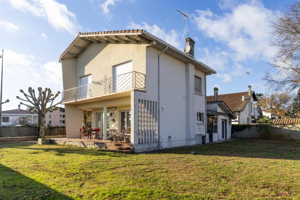 Bygningen som villaen ligger i